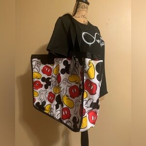 DISNEY oversized Mickeys hands, feet & head Fun design Nylon zip close tote NWT